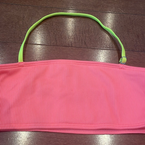 SHEIN Halter Bikini - Picture 3 of 4